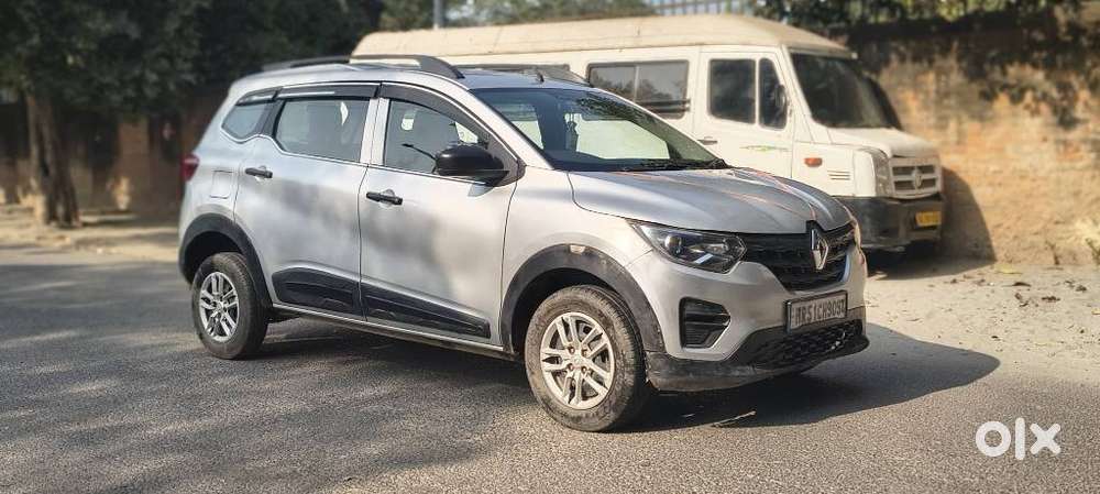 Renault Triber Rxl, 2022, Petrol