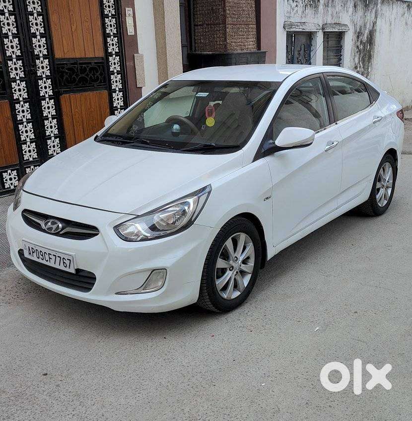 Hyundai Verna Fluidic 1.6 Crdi Sx Opt, 2011, Diesel