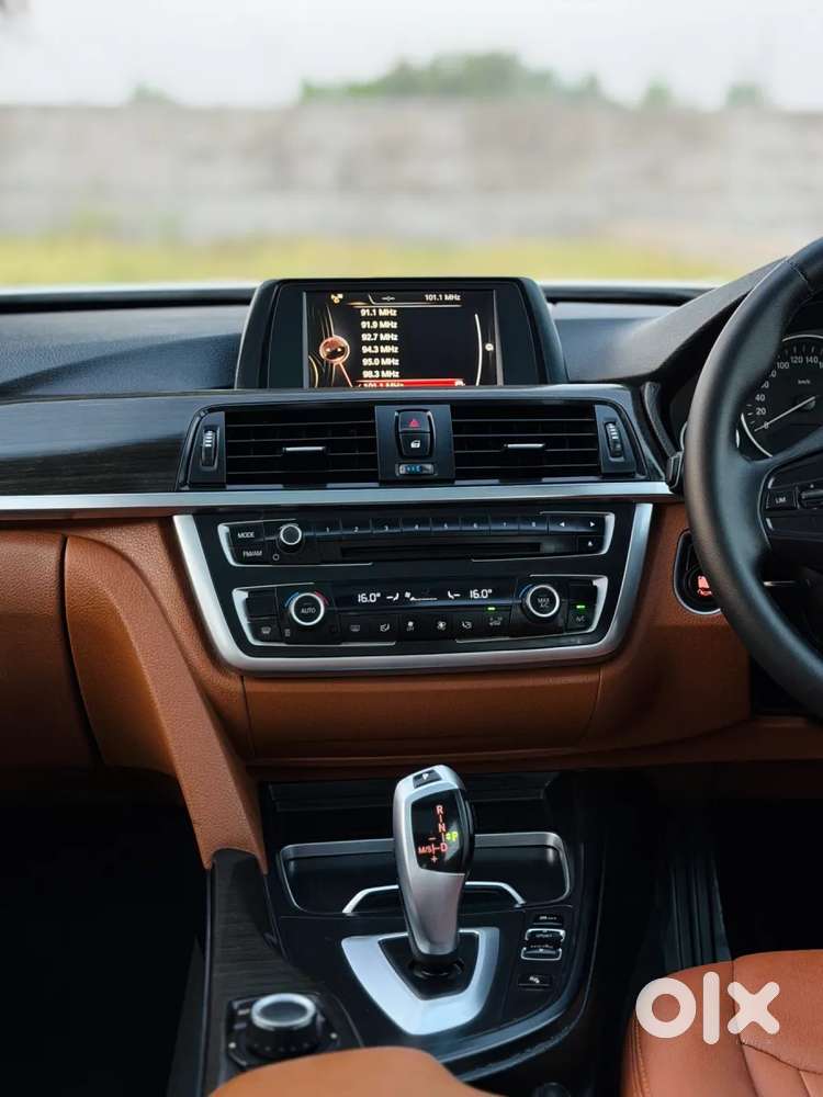 Bmw 3 Series Gt 320d Luxury Line, 2016, Diesel