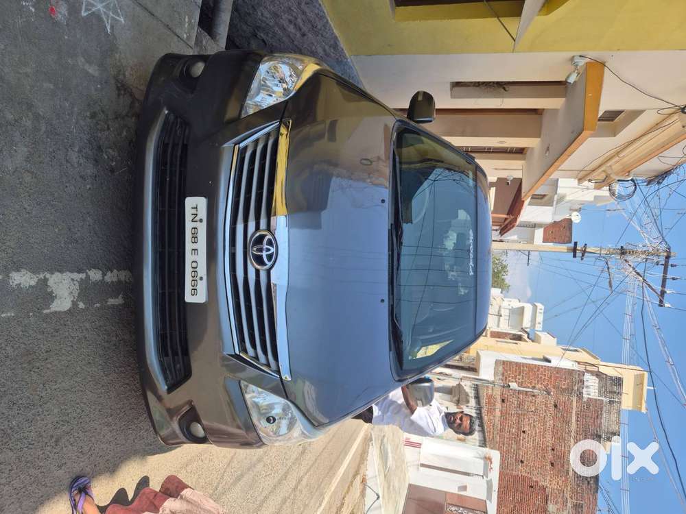 2012 Top Model Vehicle, Two Remote Orginal Keys  Power Door