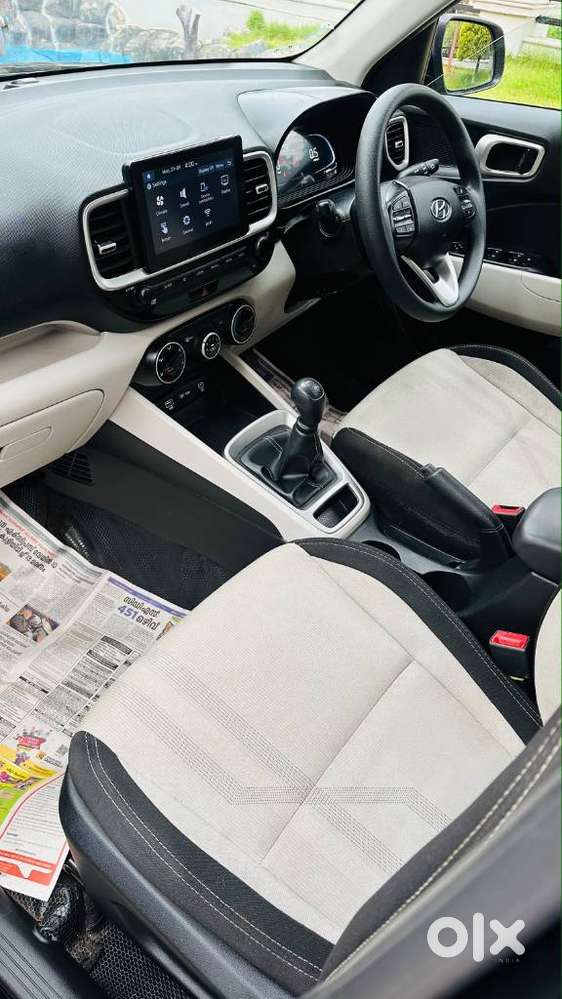 Hyundai Venue S 1.2 Petrol, 2023, Petrol