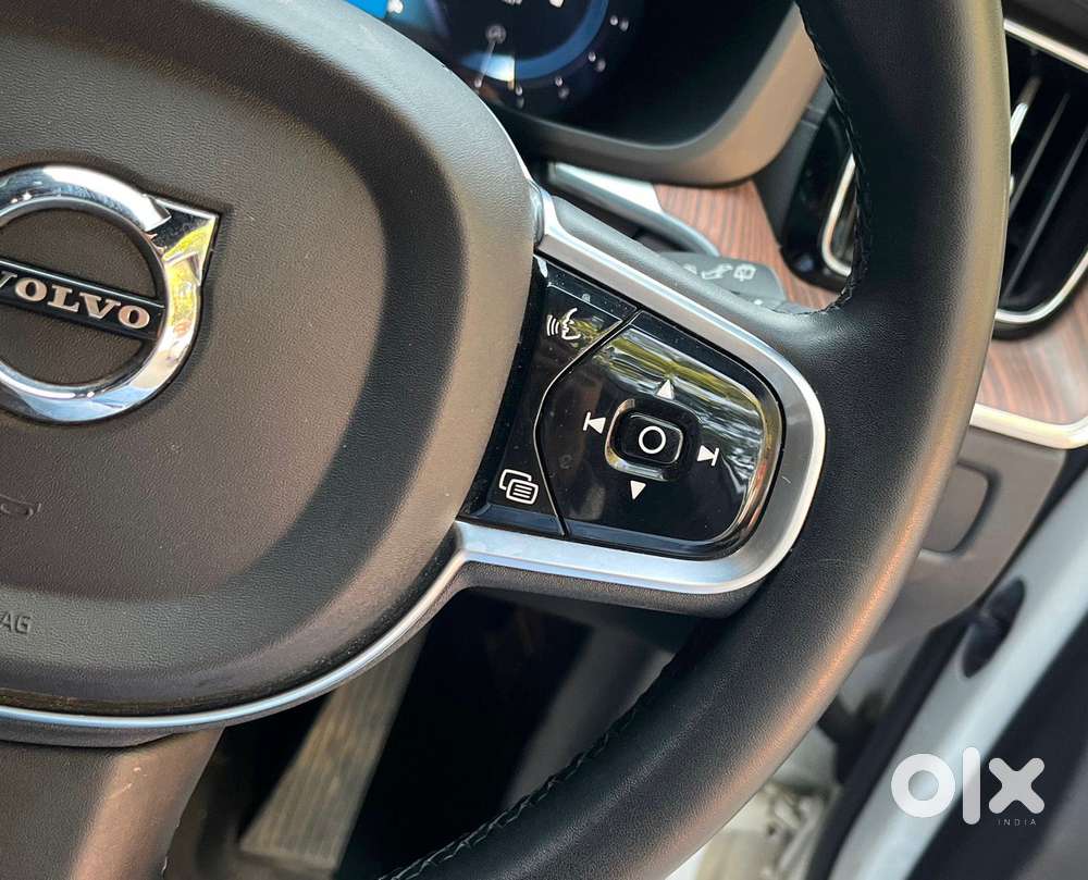 Volvo Xc60 2.0 B5 Ultimate, 2025, Petrol