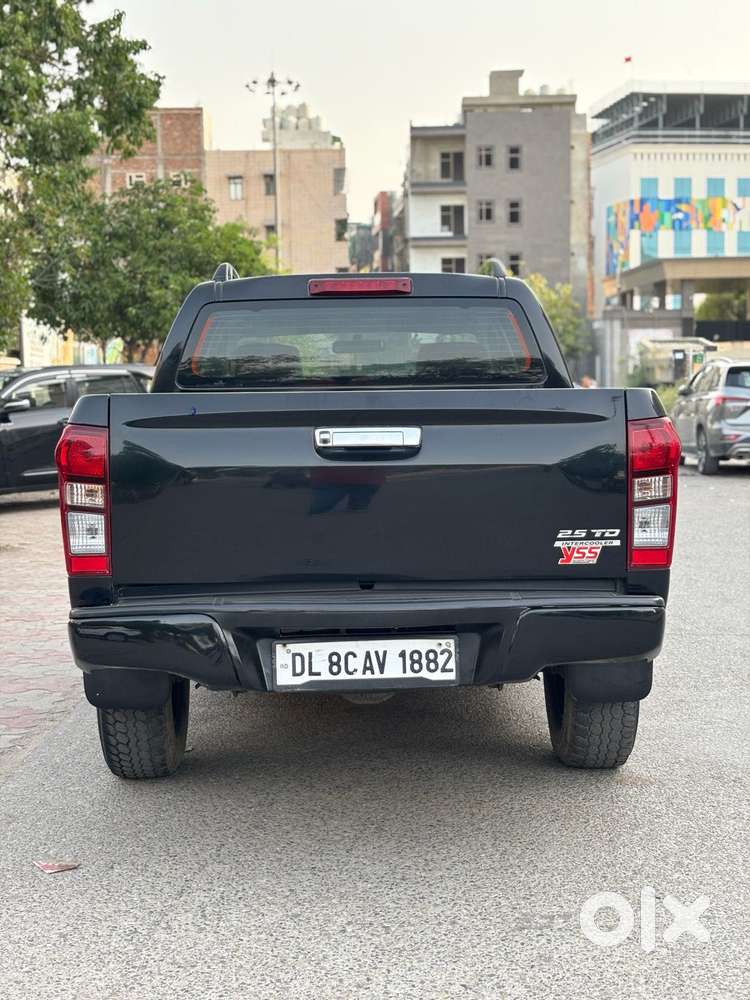 Isuzu V-cross Z 4x4 Mt, 2018, Diesel