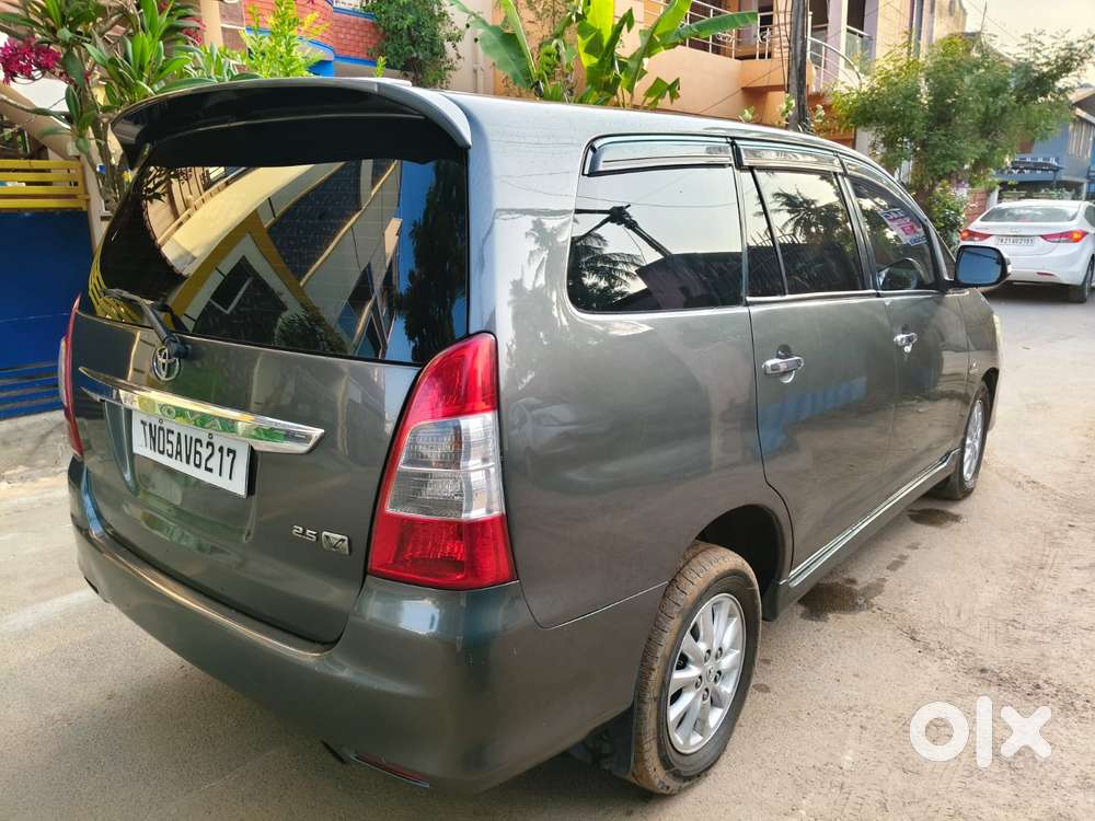 Toyota Innova 2.5 V 8 Str, 2014, Diesel