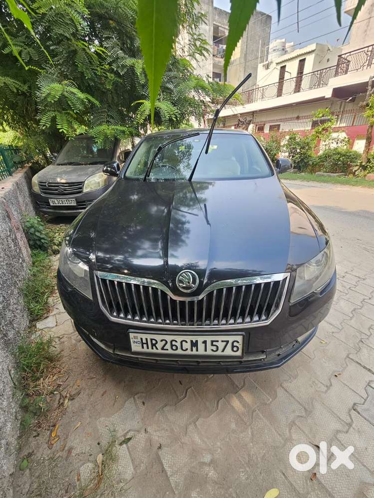 Skoda Superb Petrol 108500 Km Driven