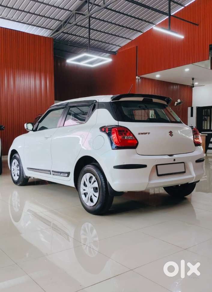 Maruti Suzuki Swift Vxi Ags, 2023, Petrol
