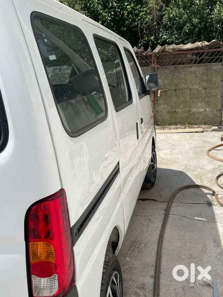 Eeco Jk20 White Colour 7 Seater With All Tyres New & All Survice Done