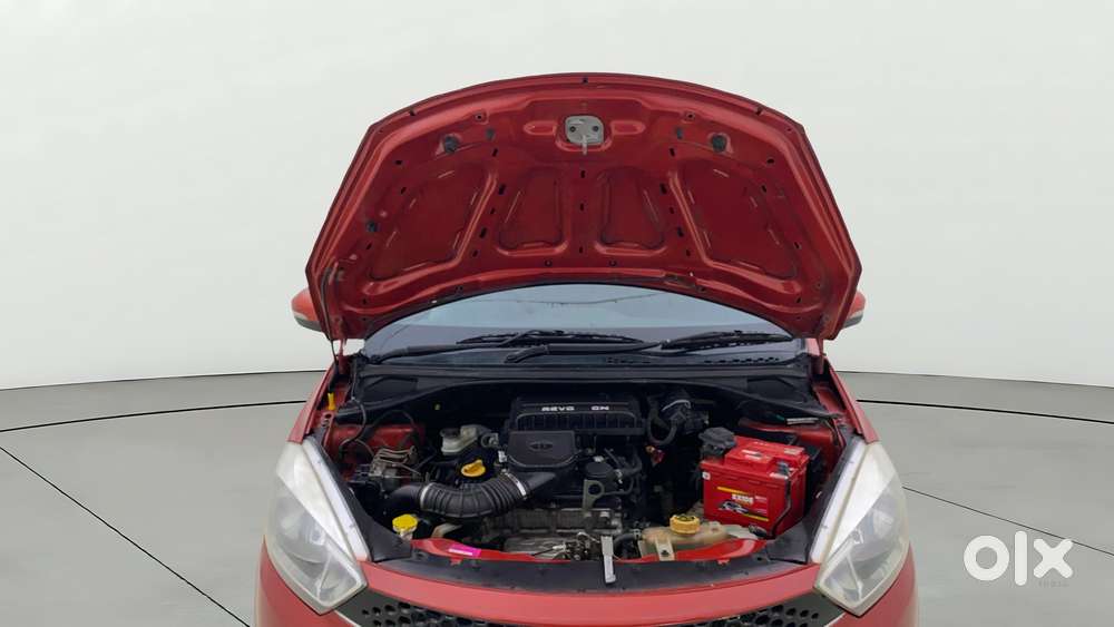 Tata Tiago 1.2 Revotron Xz, 2017, Petrol