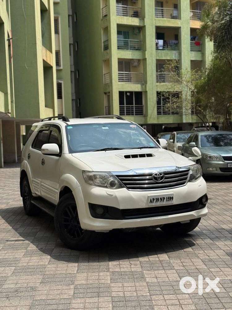 Toyota Fortuner 2011-2016 4x2 At, 2013, Diesel