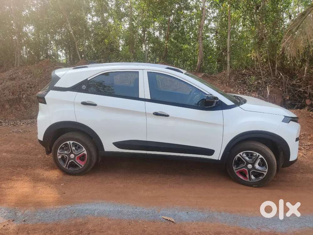 Tata Nexon November 2023 Petrol 12000 Km Driven
