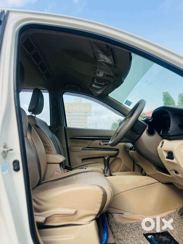Maruti Suzuki Ertiga Zxi Shvs, 2022, Petrol