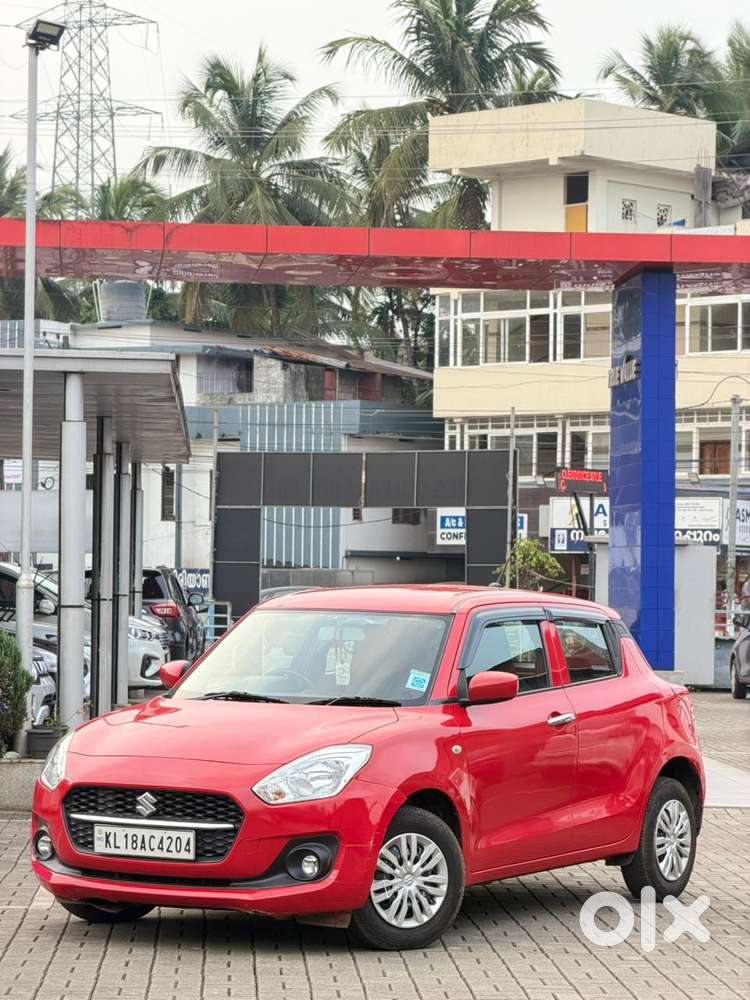 Maruti Suzuki Swift 1.2 Lxi (o), 2022, Petrol