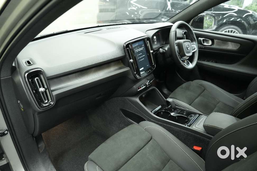 Volvo Ex40 Core, 2024, Electric