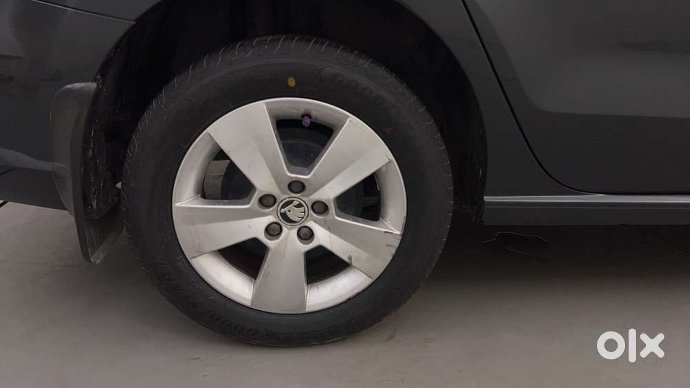 Skoda Rapid 1.0 Ambition Tsi, 2021, Petrol