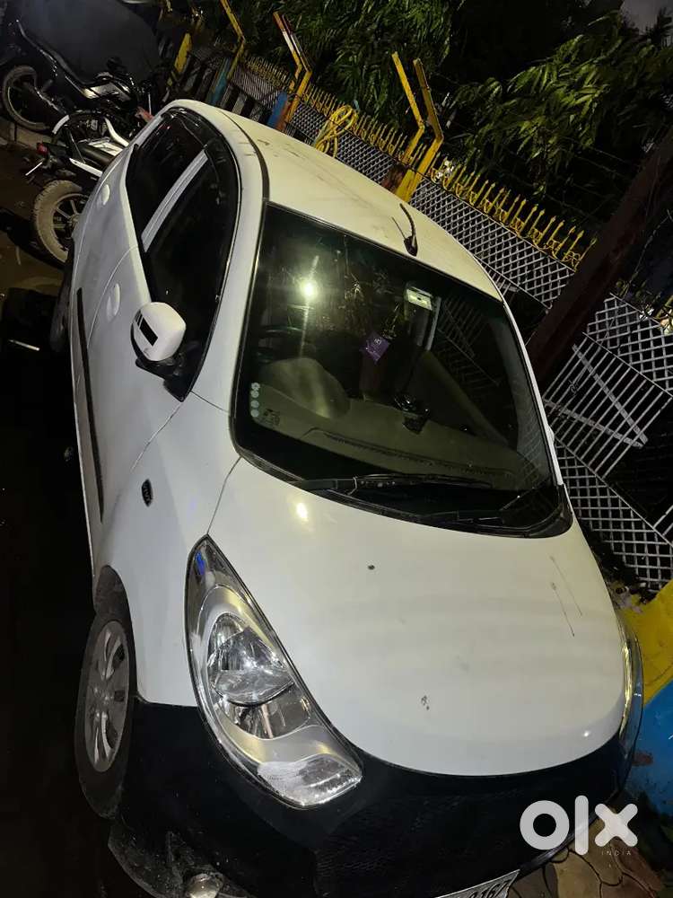 Hyundai I10 2013 Cng & Hybrids 58000 Km Driven Insurance Running
