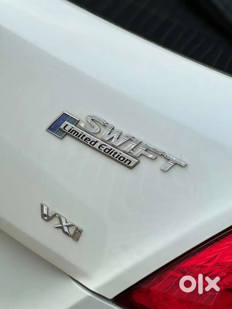 2017 Maruti Suzuki Swift Vxi Limited Edition