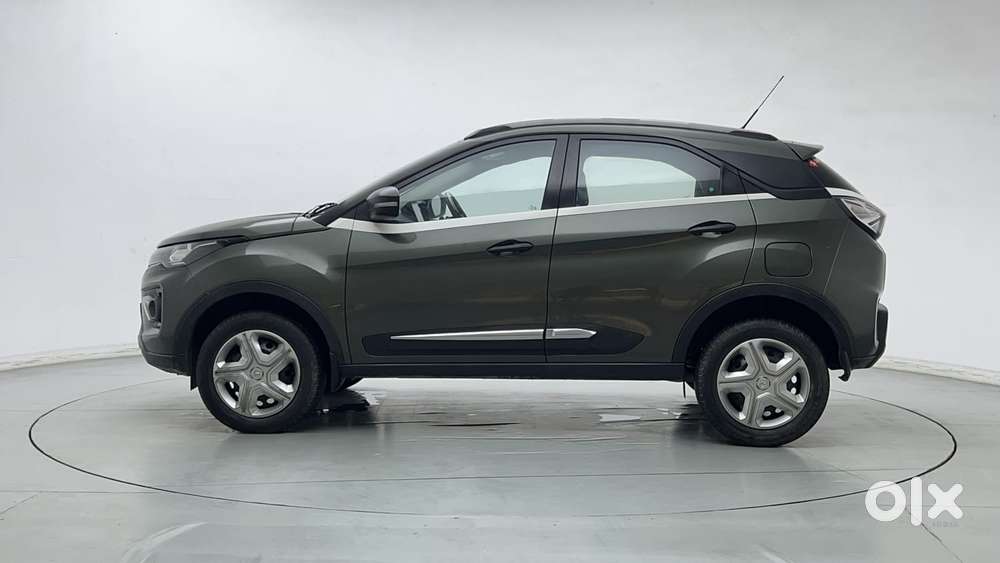 Tata Nexon 1.2 Revotron Xm, 2023, Petrol