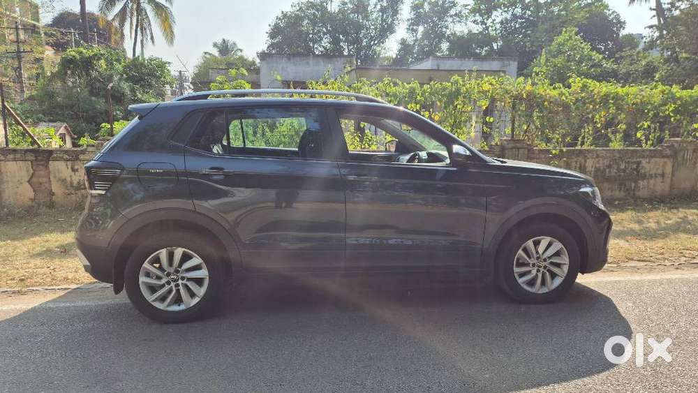 Volkswagen Taigun Highline Plus 1.0tsi At, 2022, Petrol