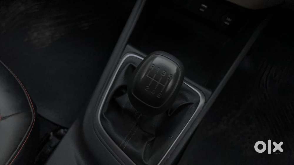 Hyundai Verna 1.5 S Plus Petrol Mt, 2022, Petrol