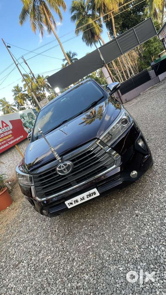 Toyota Innova Crysta 2.4 V 8 Str, 2016, Diesel