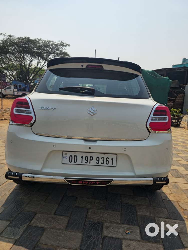 Maruti Suzuki Swift 2018 Zxi, 2019, Petrol