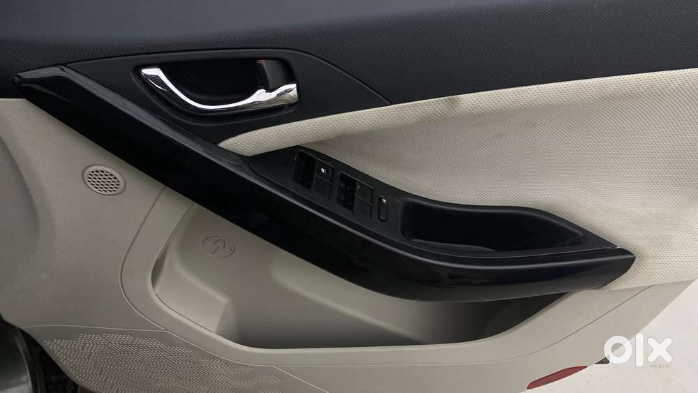 Tata Nexon 1.2 Revotron Xza Plus Dualtone, 2022, Petrol