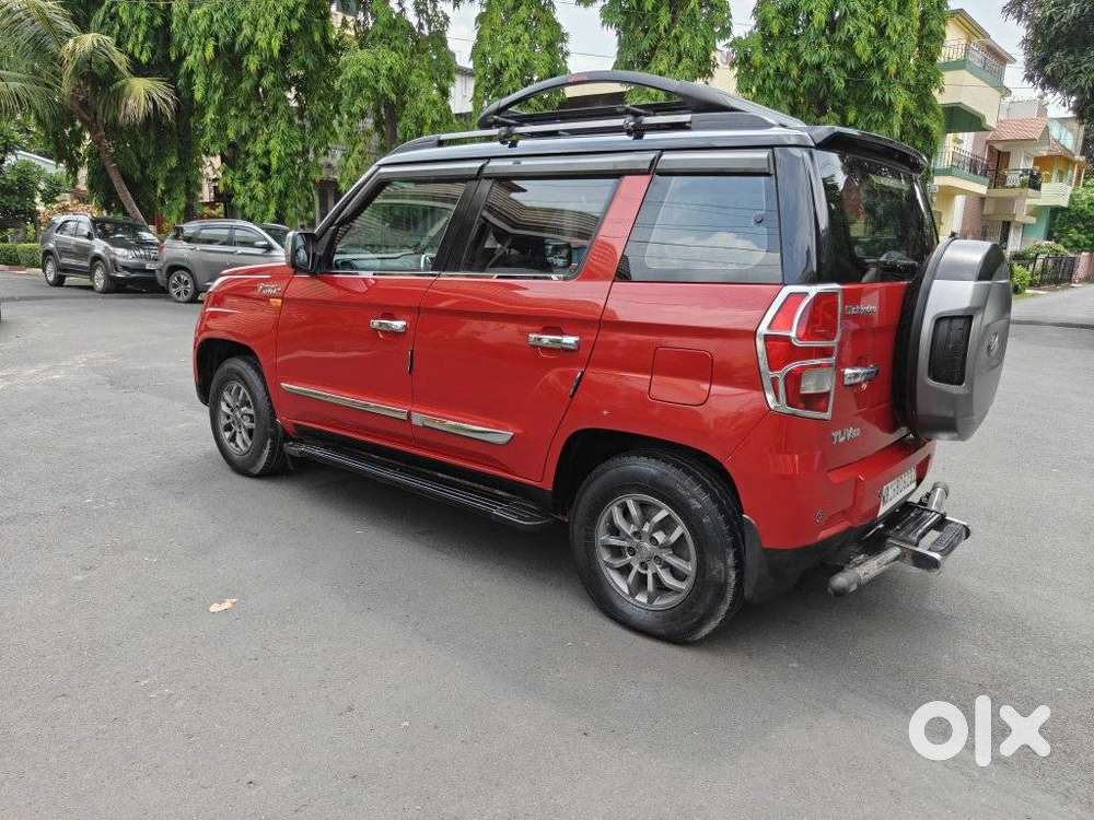 Mahindra Tuv 300 T10 Opt Dual Tone, 2019, Diesel