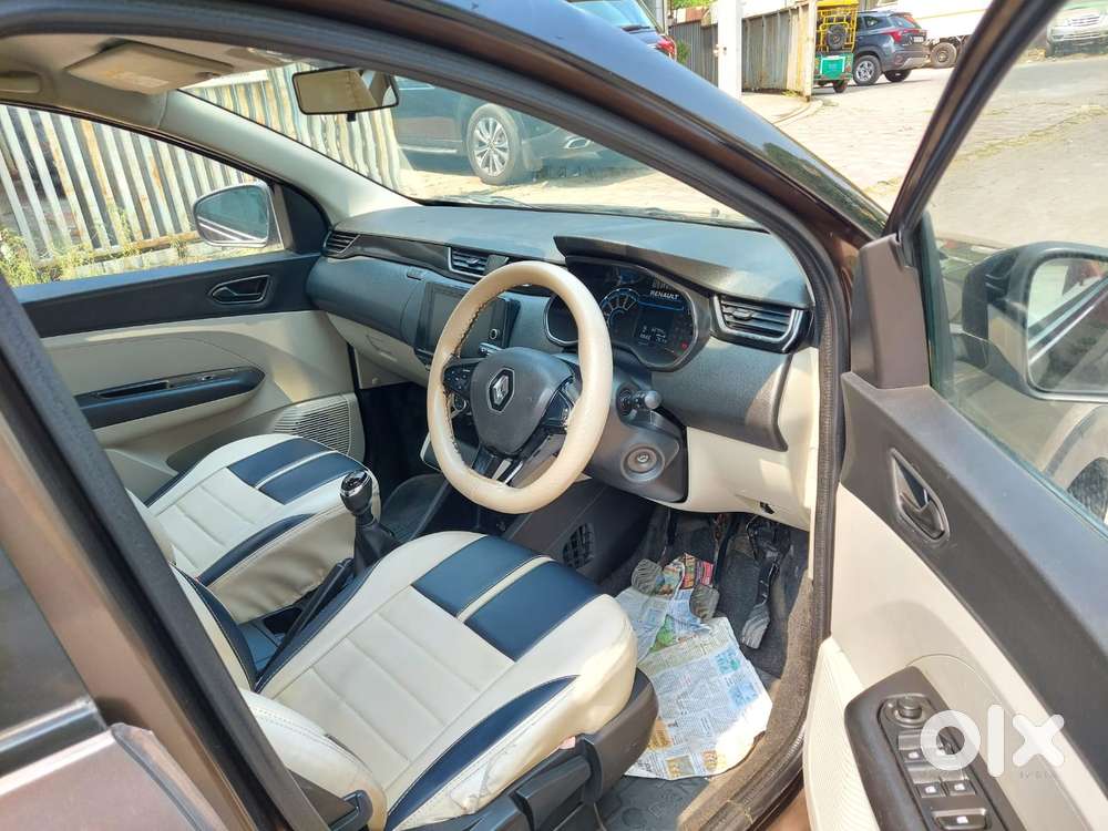 Renault Triber Rxt, 2022, Petrol