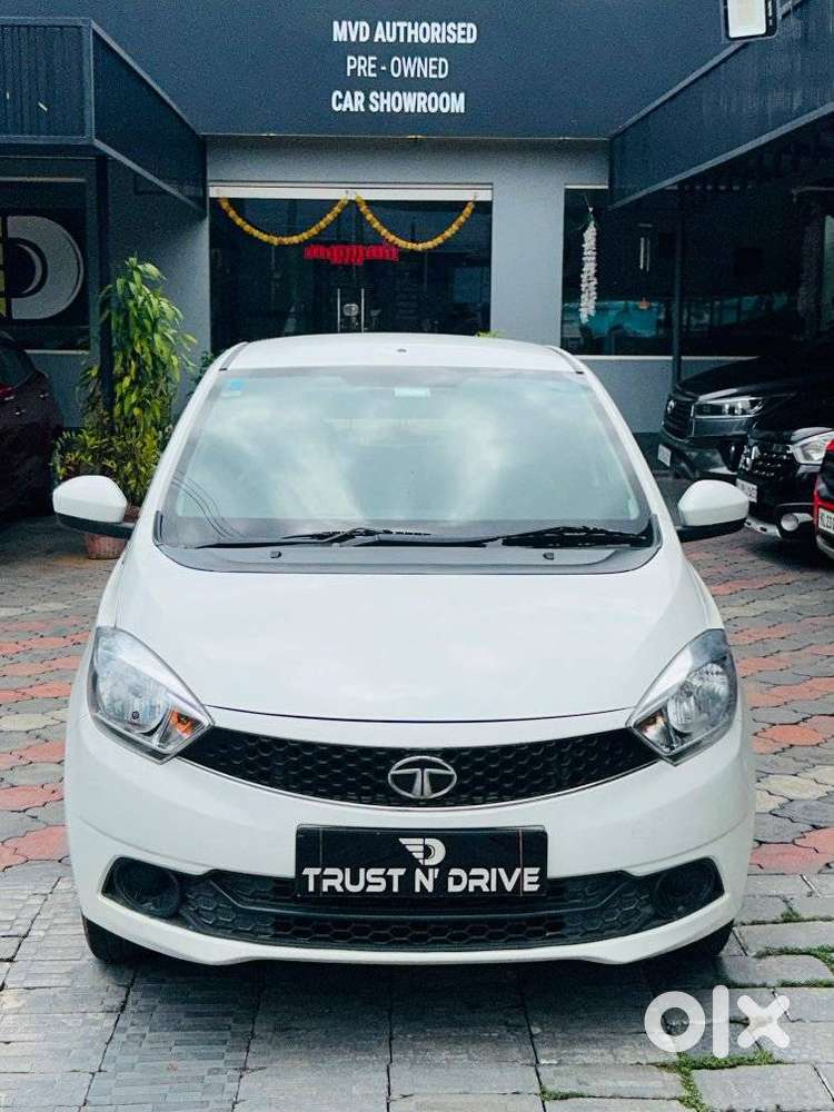 Tata Tiago 1.2 Revotron Xm, 2017, Petrol