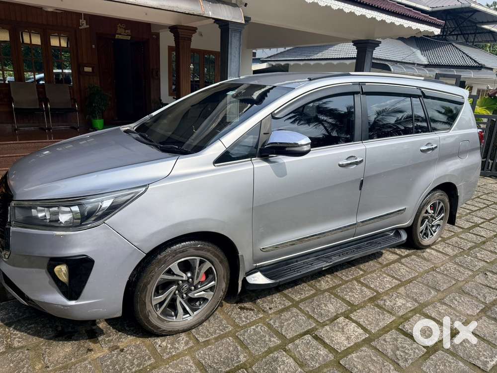 Toyota Innova Crysta