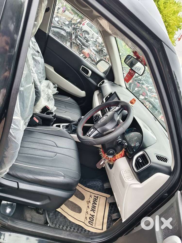 Model 28 March 2023 New Brand Hyundai Venue Car