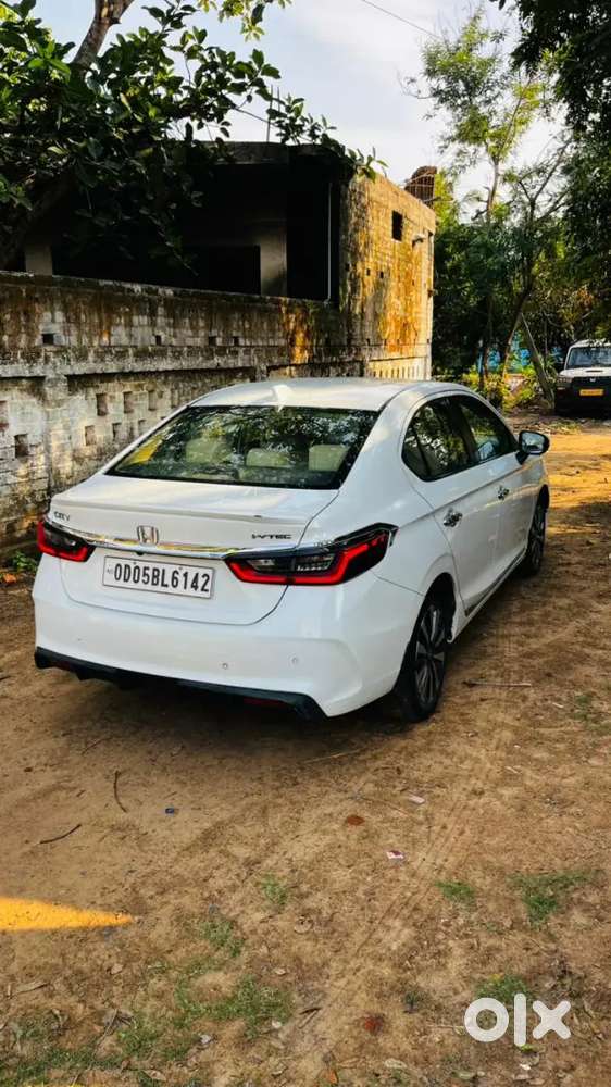 Honda City Zx 2023 Petrol 20530 Km Driven