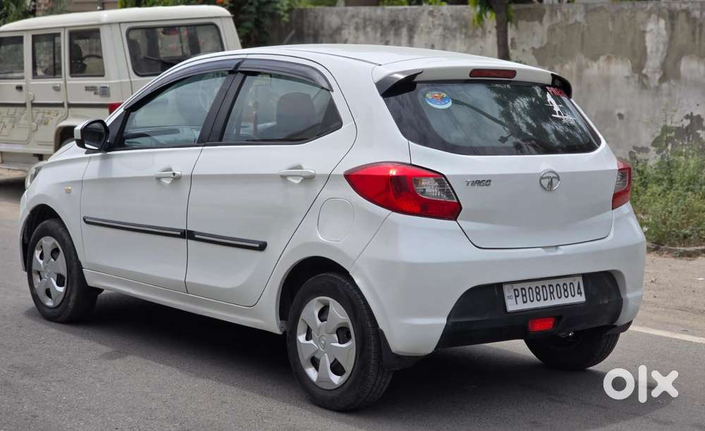 Tata Tiago Xe, 2016, Petrol