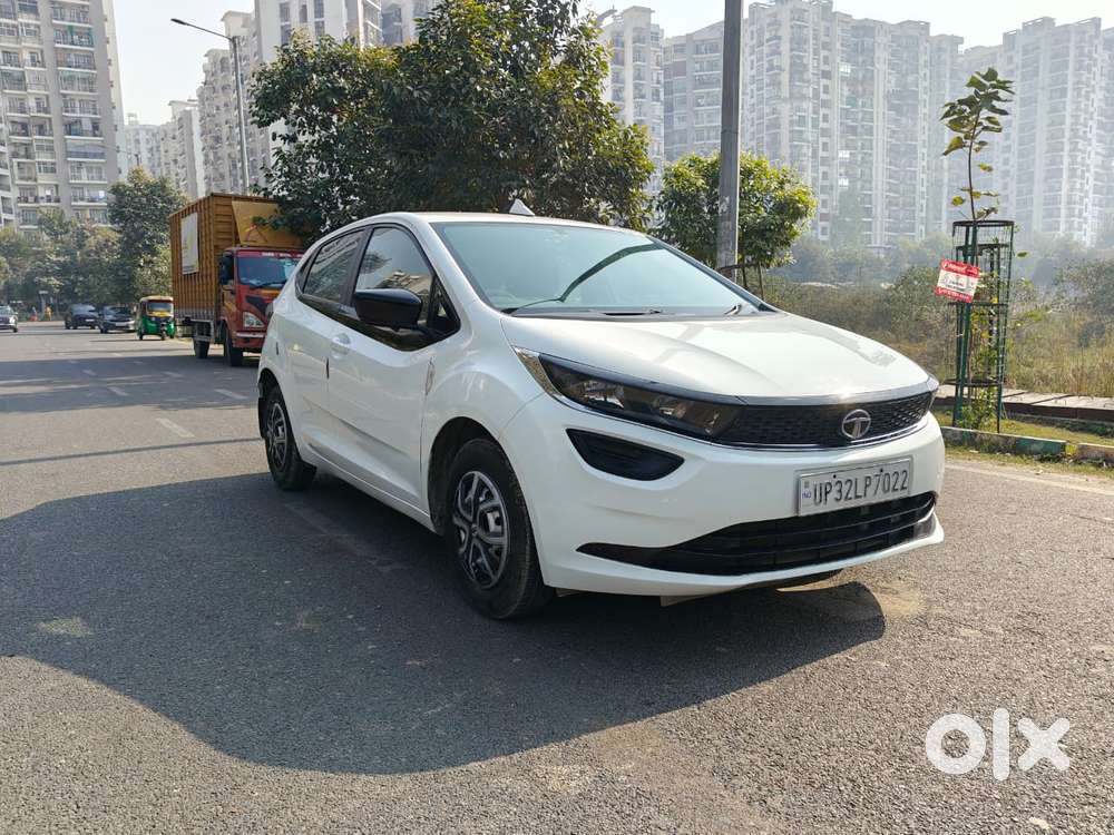 Tata Altroz 1.2 Xe, 2020, Petrol