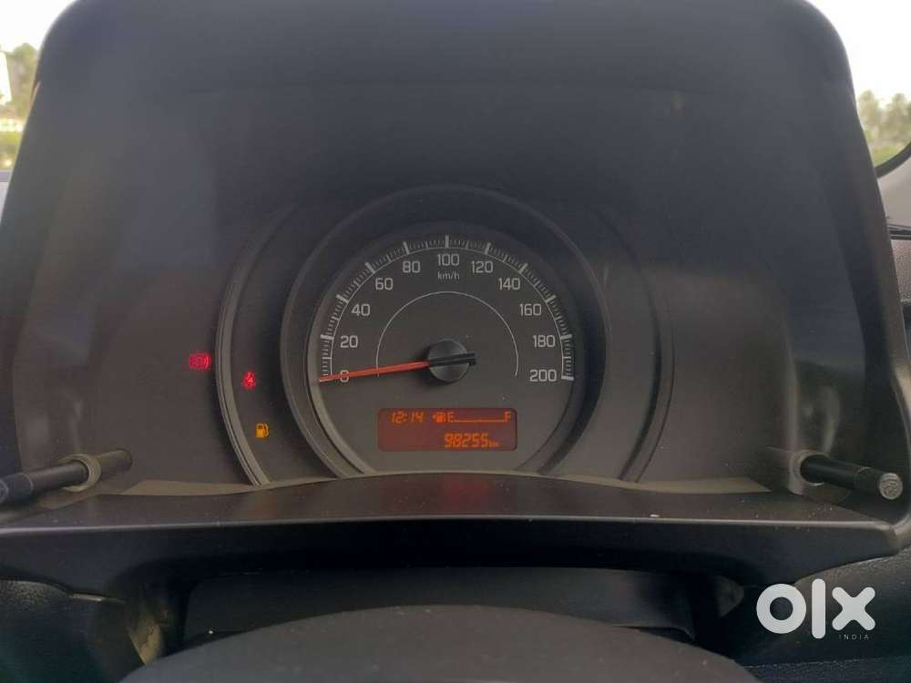 Maruti Suzuki Swift Vvt Lxi, 2021, Petrol
