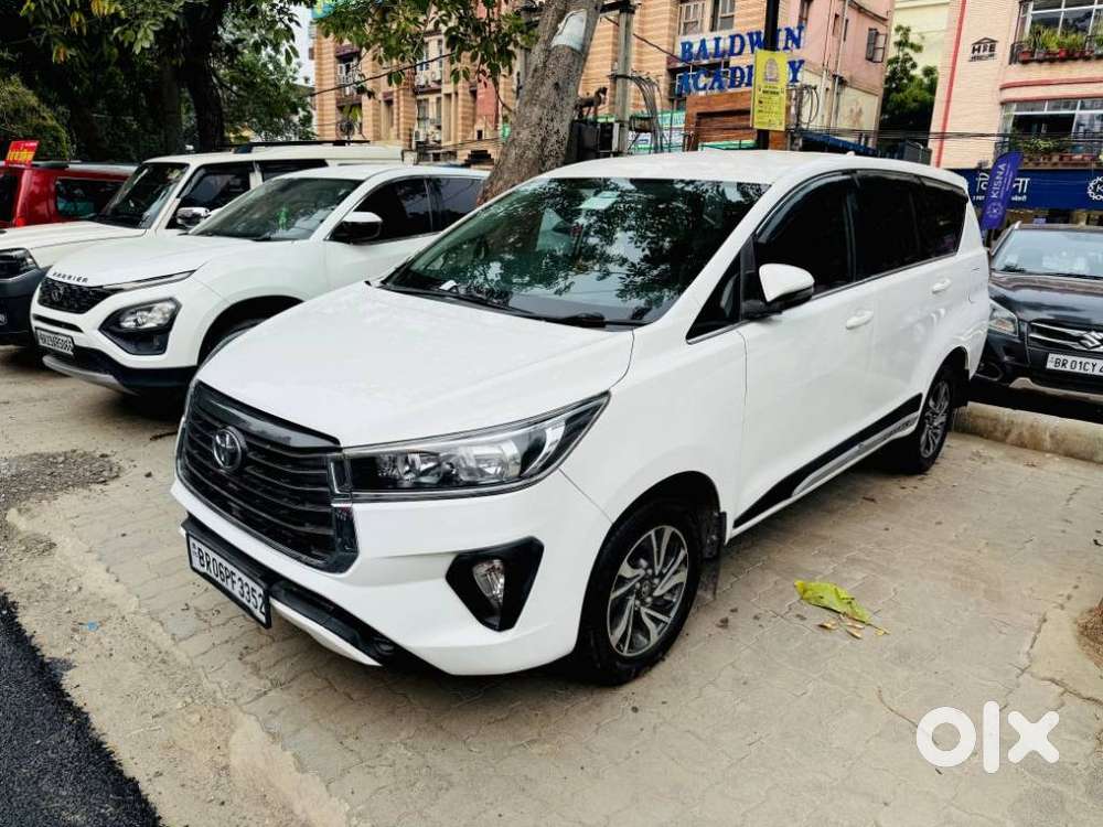 Toyota Innova Crysta 2.4 G Mt, 2022, Diesel
