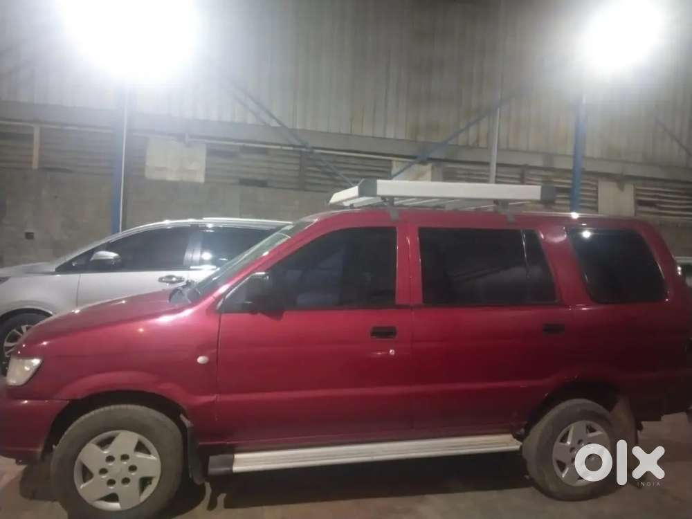 Chevrolet Tavera Ls 10-seater 2010