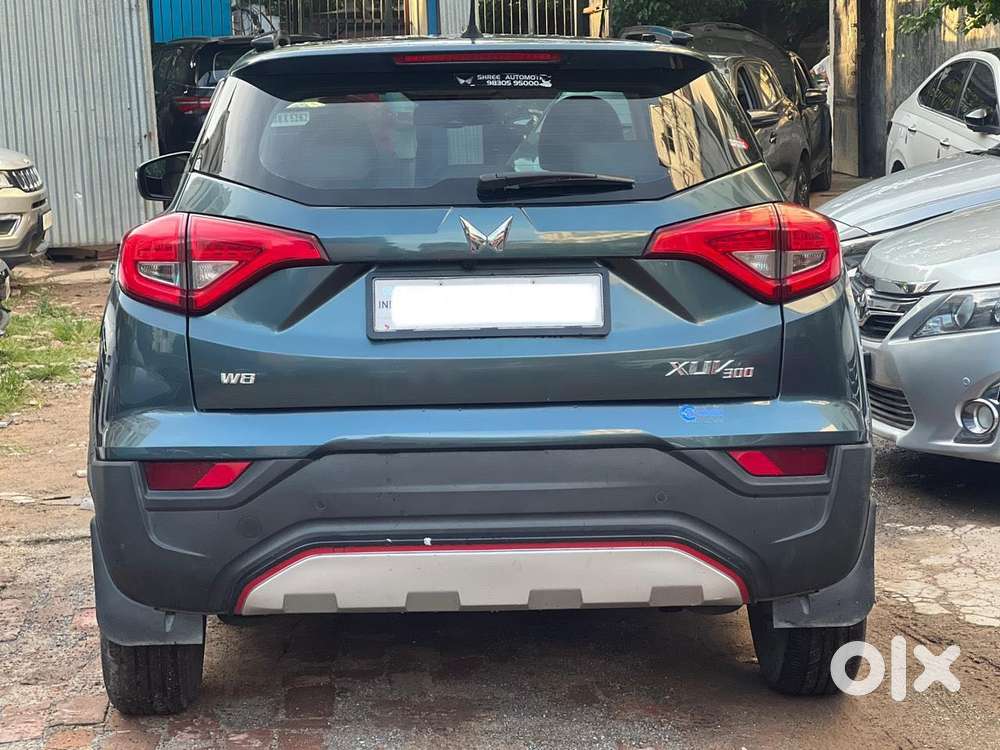 Mahindra Xuv300 W8 Option, 2023, Petrol