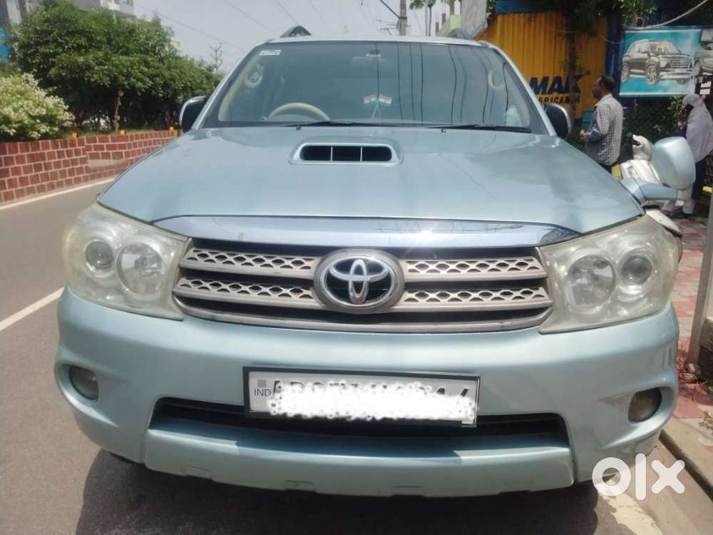 Toyota Fortuner [ ] 3.0 4x4 Mt, 2011, Diesel