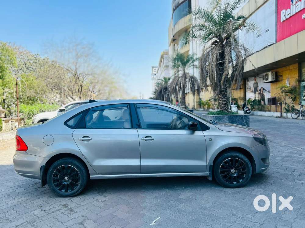Skoda Rapid 1.5 Tdi Elegance Black Package, 2014, Diesel