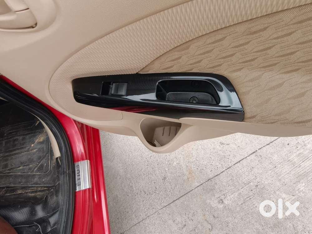 Toyota Etios Liva Vx Dual Tone, 2019, Petrol