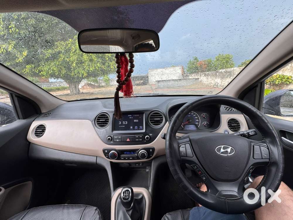 Hyundai Grand I10 2017 Petrol Well Maintained