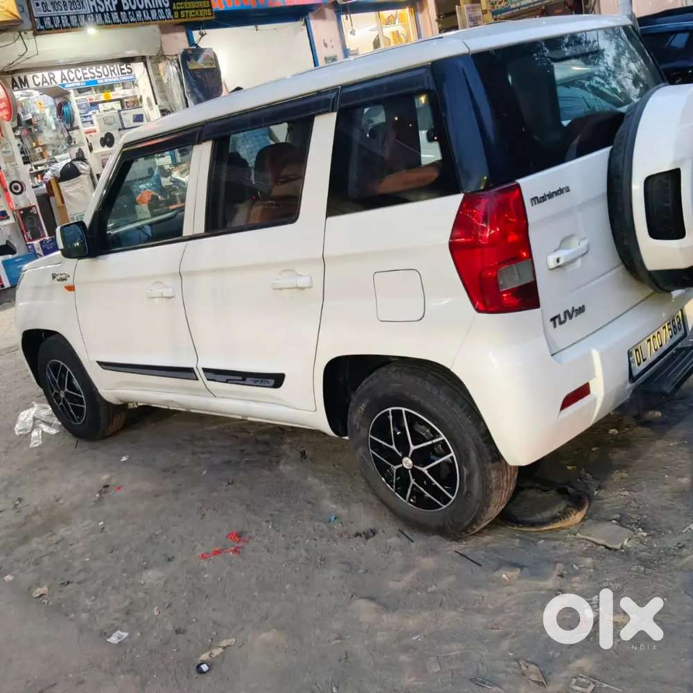 Mahindra Tuv 300 2019 Diesel 82000 Km Driven