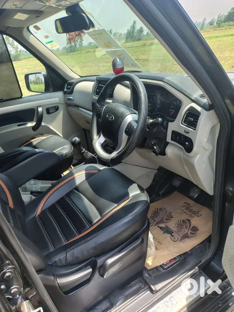 Mahindra Scorpio Classic 2021