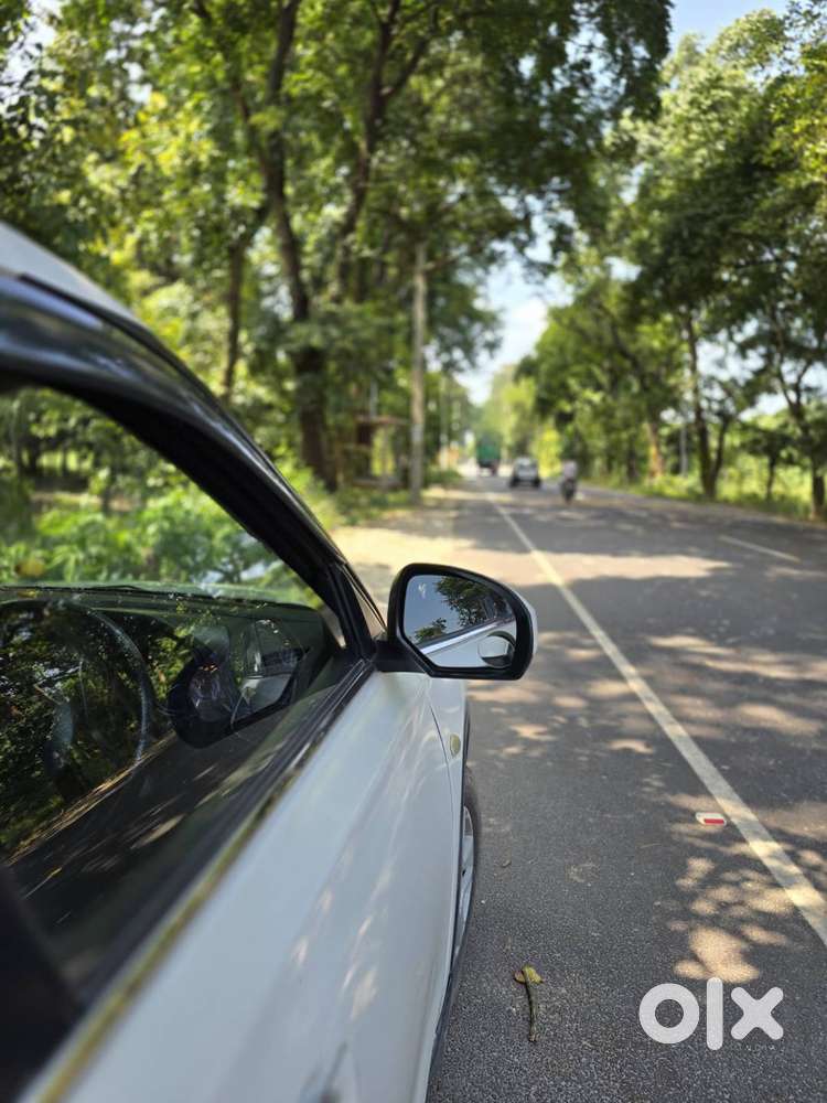 Single Hand Used Maruti Brezza