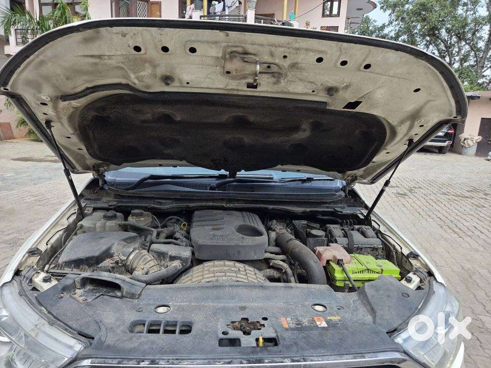 Ford Endeavour 2.2 Titanium At 4x2, 2016, Diesel