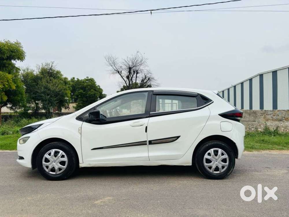 Tata Altroz 1.2 Xe, 2020, Cng & Hybrids