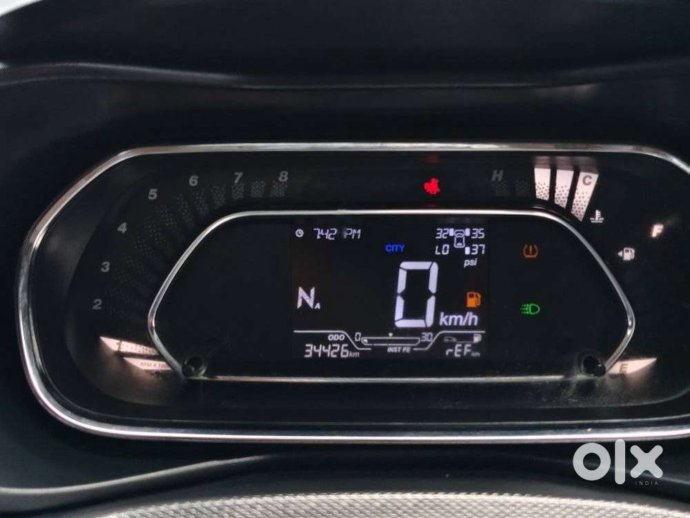 Tata Nexon, 2020, Petrol