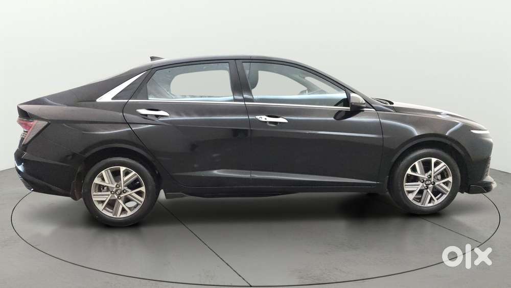 Hyundai Verna 1.5 Mpi Mt Sx (o), 2023, Petrol