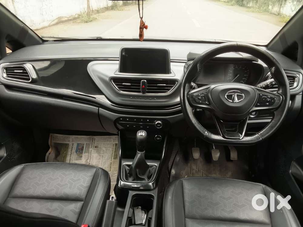 Tata Altroz 1.2 Xz Plus Dark Edition, 2022, Petrol